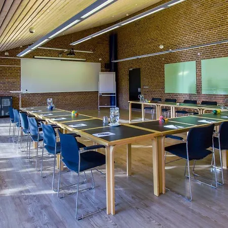 Hotel Bymose Hegn & Kursuscenter 3*